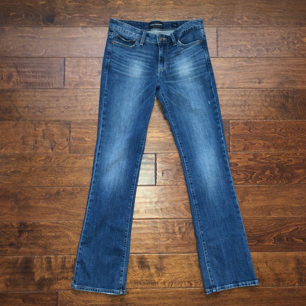 Lucky Brand// sweet cut jeans